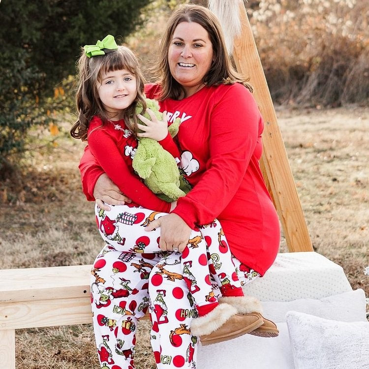 “Merry Christmas” Family Matching Grinch Cartoon Print Pajama Set